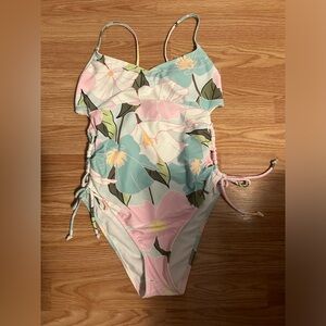 One piece Swimsuit. Size M